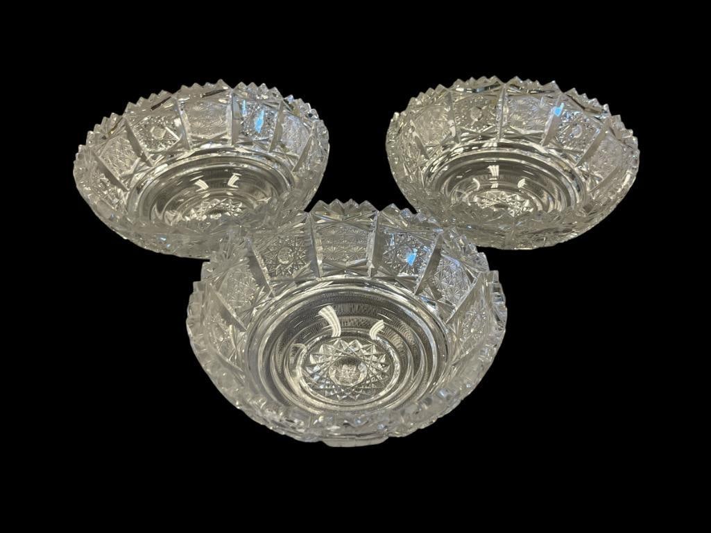 FINE CUT CRYSTAL HOBSTAR AND DAISY ETCHED BERRY BOWLS (1 of 7)