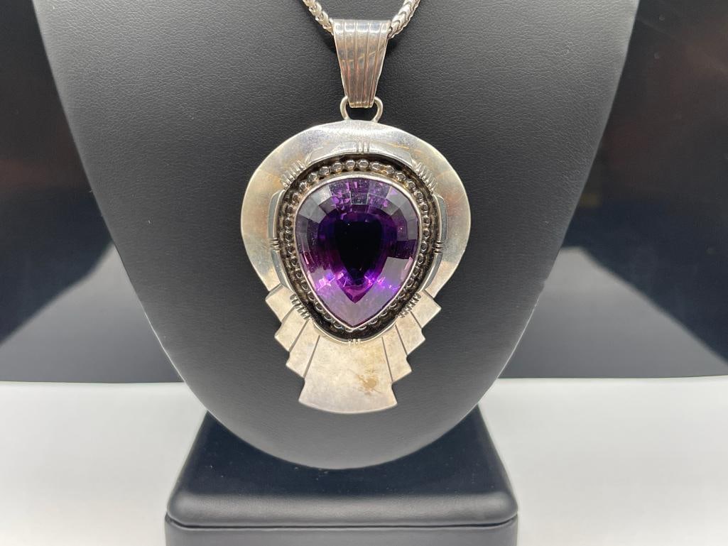 VINTAGE STERLING SILVER AMETHYST TEAR DROP PENDANT ON HEAVY STERLING SILVER CHAIN LINK NECKLACE - 2