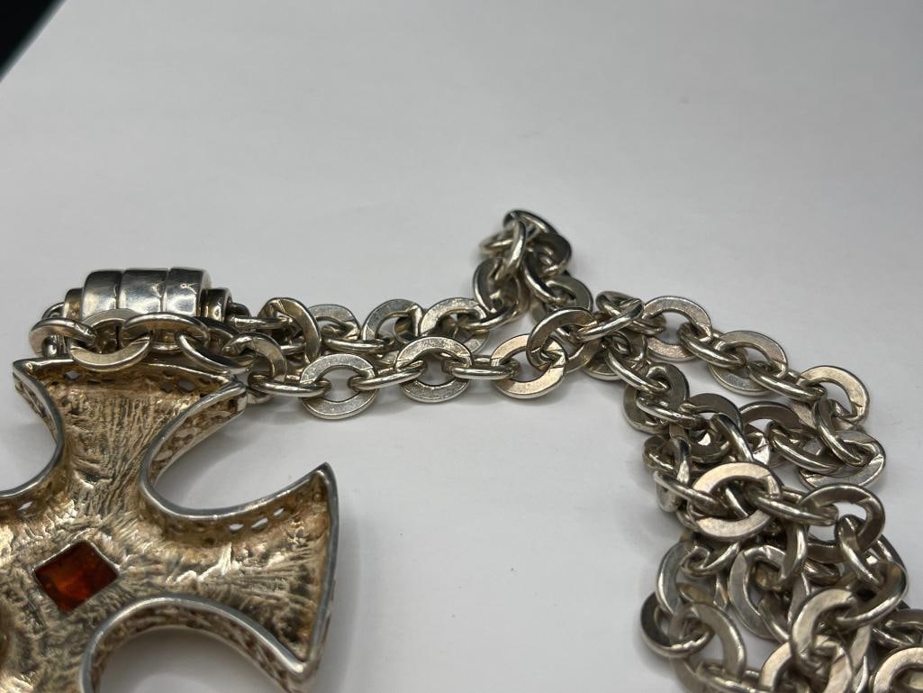 VINTAGE STERLING SILVER AMBER CELTIC CROSS PENDANT NECKLACE FEATURING PIERCED DESIGN ON CROSS - 6