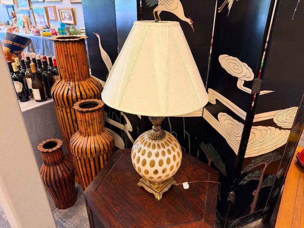 MID-CENTURY FENTON GLASS COIN DOT / AMBER HONEYSUCKLE TABLE LAMP - 2