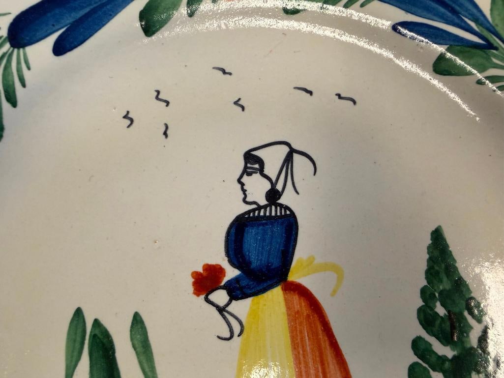 HAND PAINTED FAIENCE PLATE HB HENRIOT QUIMPER BRETON FIGURES DESING PLATES MADE IN FRANCE - 3