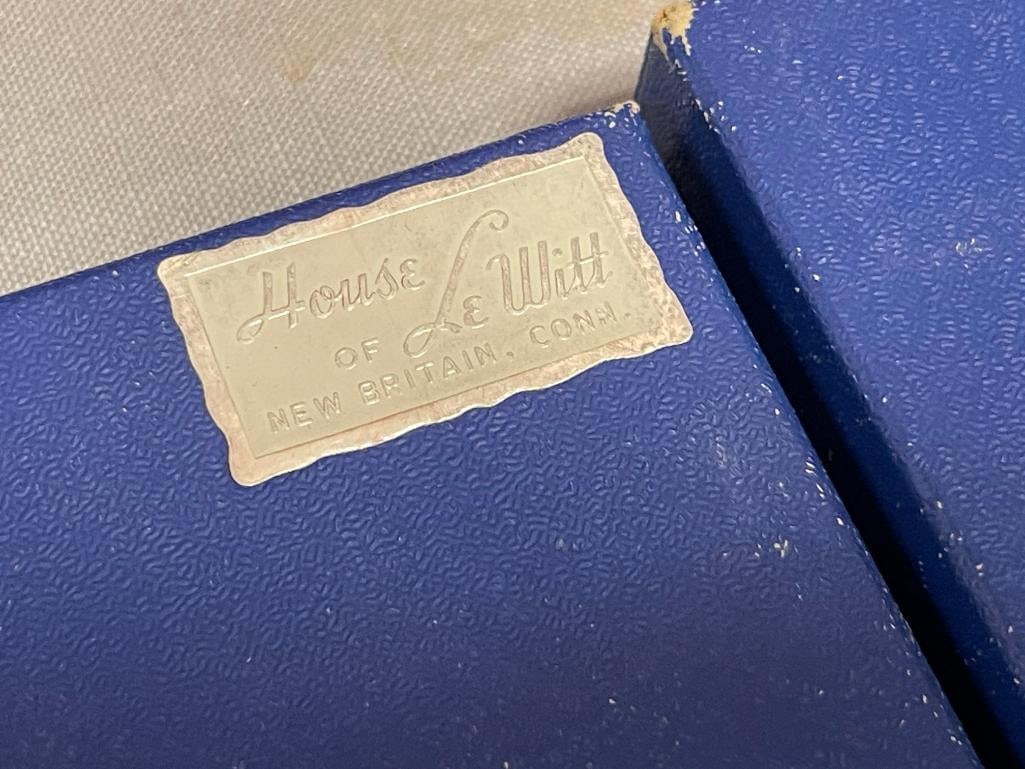 HOUSE OF LEWITT MOTHER OF PEARL HANDLED KNIVES WITH MOTHER OF PEARL HANDLES AND STERLING COLLARS - 7