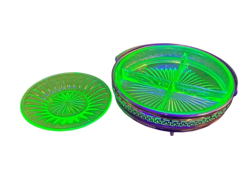 HAZEL ATLAS RIBBON PATTERN PLATE 1930-1935 AND DEPRESSION ERA DIVIDED NUT / CANDY DISH URANIUM GL... (1 of 10)