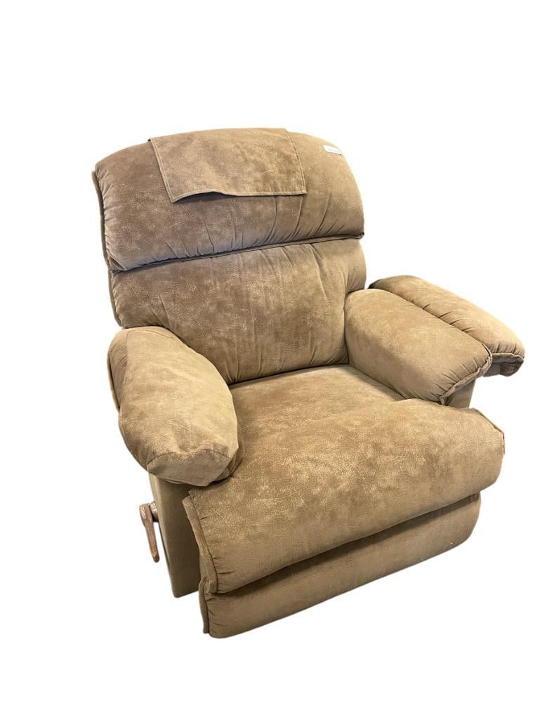 LA-Z-BOY PLUSH BROWN UPHLOSTERED RECLINER (1 of 6)