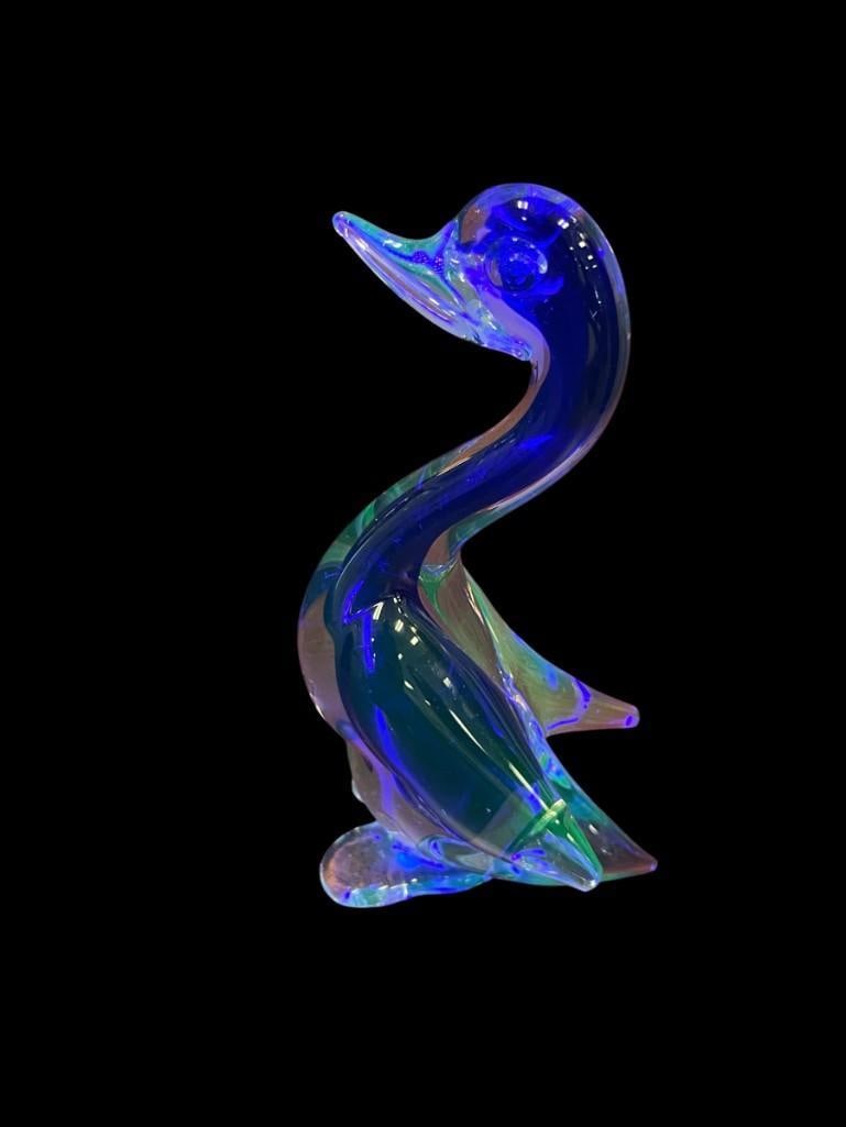 VINTAGE STUDIO ART GLASS HANDBLOWN GLASS BLUE AND CLEAR GOOSE (1 of 5)