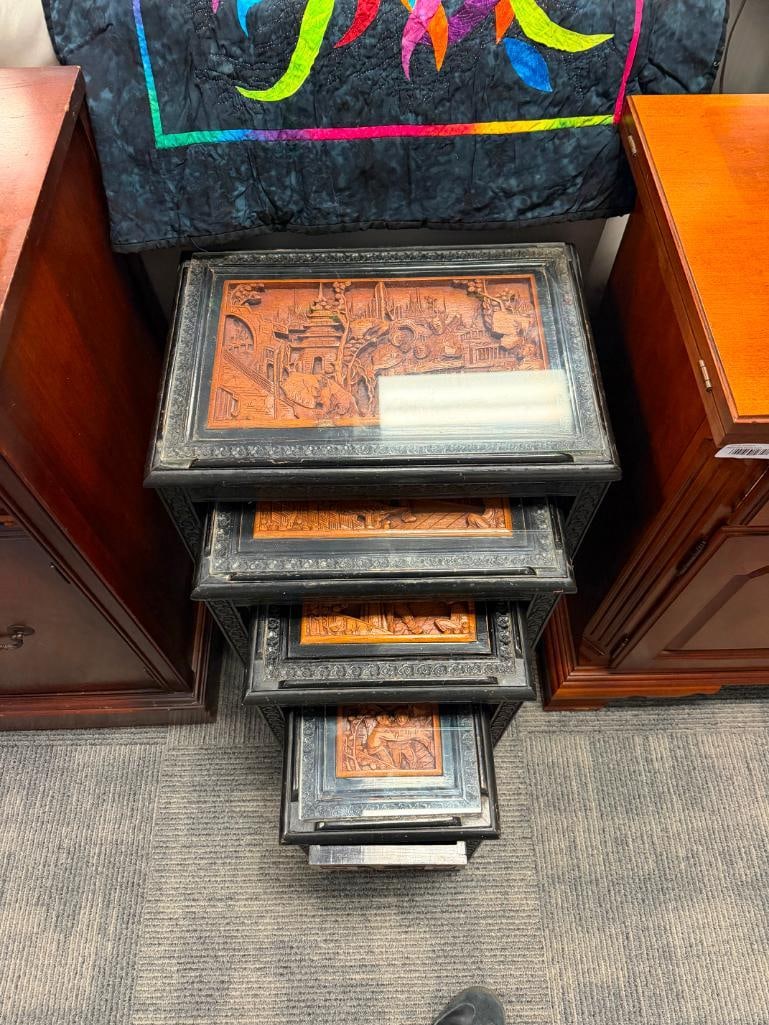 SET OF FOUR MID-CENTURY CHINESE LACQUERED AND CARVED CAMPHOR WOOD NESTING TABLES - 2