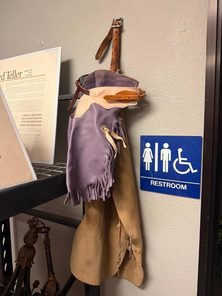 PAIR OF WESTERN LEATHER CHINKS AND A CHILD'S PAIR OF PURPLE LEATHER CHAPS - 3