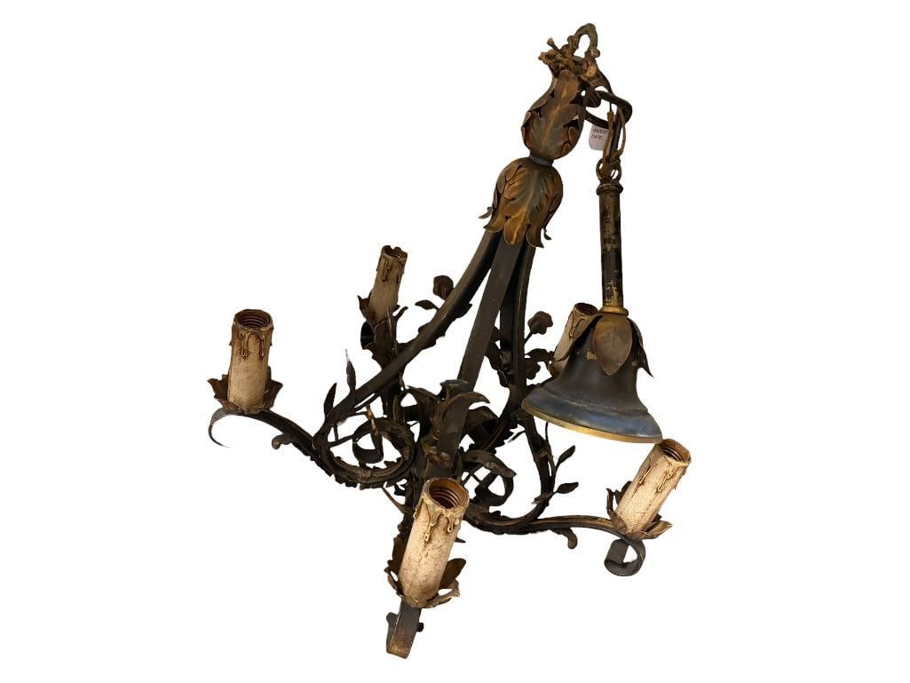 RUSTIC METAL VICTORIAN ELECTRIC CHANDELIER FEATURING FIVE ARMS AND CANDLE DESIGN: APPEARS TO NEED REWIRING 19" X 21"