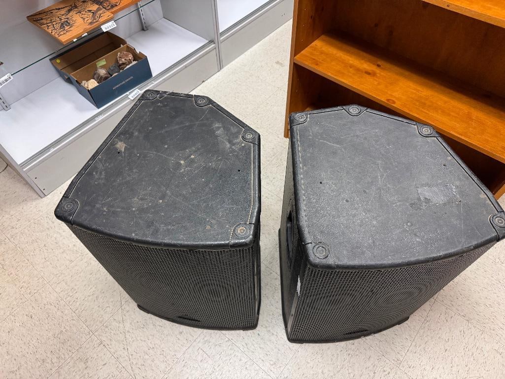 PAIR OF VINTAGE HARBINGER DUAL 15" 2-WAY SPEAKER CABINETS - 4