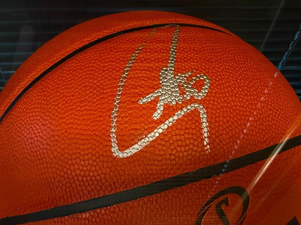 STEPHEN CURRY 4X-NBA CHAMPION AUTOGRAPHED BASKETBALL AUTHENTICATED BY SPORTS GALLERY - 2