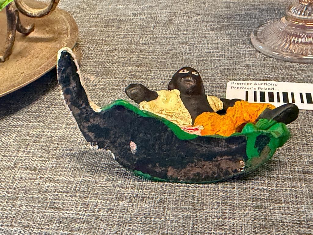 VINTAGE BLACK AMERICANA PAINTED CAST IRON ALBINO ALLIGATOR ATTACKING BOY BOTTLE OPENER - 5