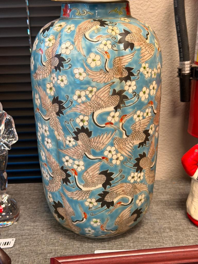 QING DYNASTY HAND PAINTED TALL PORCELAIN GINGER JAR DECORATED WITH CRANES AND FLOWERS - 2