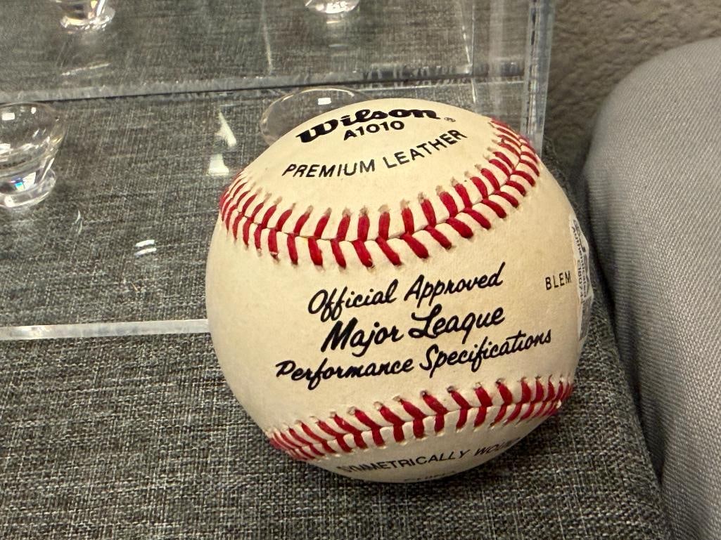 ERNIE BANKS HALL OF FAME AUTOGRAPHED BASEBALL AUTHENTICATED BY JSA NO. CI80744 - 3