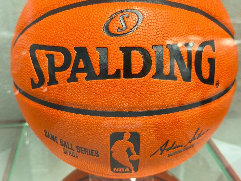 KEVIN DURANT 2X NBA CHAMPION AUTOGRAPHED BASKETBALL AUTHENTICATED BY SPORTS GALLERY - 4