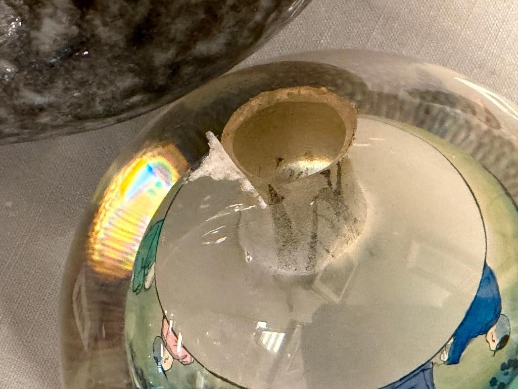 VINTAGE CHINESE REVERSE HAND PAINTED GLASS SPHERE WITH SCENE OF PLAYFUL CHILDREN - 7