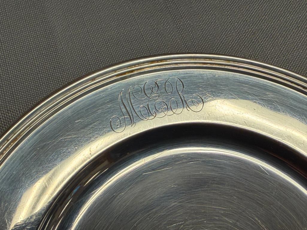VINTAGE INTERNATIONAL STERLING SILVER PLATES TOTAL WEIGHT OF 490 GRAMS - 2