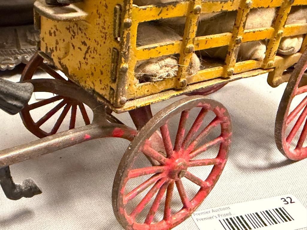 VINTAGE CAST IRON TOY HORSE DRAWN STAKE WAGON POSSIBLY KENTON / HUBLEY / WILKINS - 5