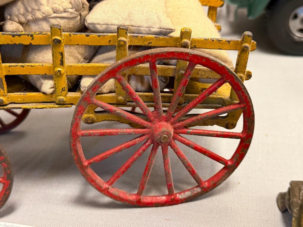 VINTAGE CAST IRON TOY HORSE DRAWN STAKE WAGON POSSIBLY KENTON / HUBLEY / WILKINS - 7