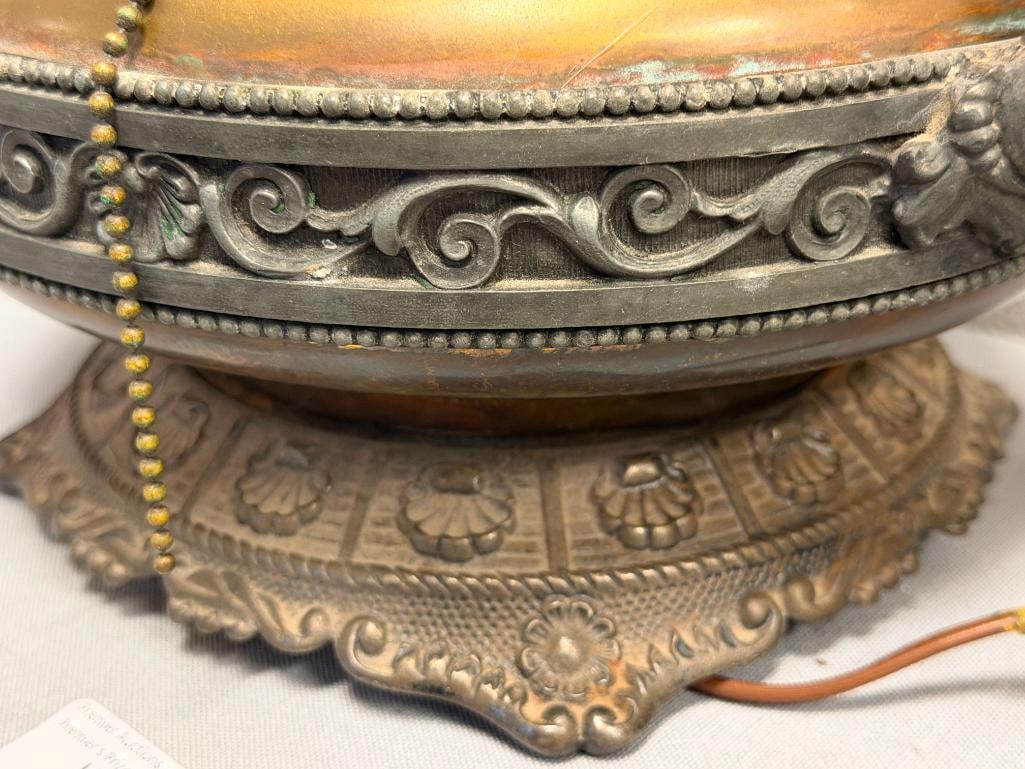 ANTIQUE BRADLEY & HUBBARD ART NOUVEAU STYLE ORNATE PARLOR LAMP WITH ENCASED GLASS SHADE - 9