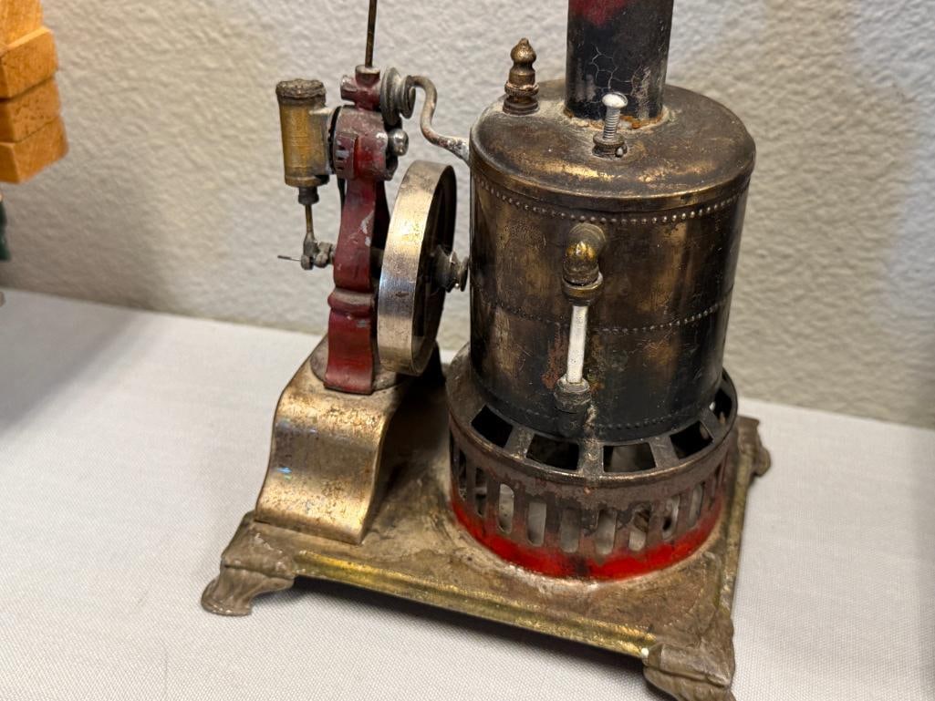 EARLY 1900'S WEEDEN MANUFACTURING CO. REVERSIBLE VERTICAL STEAM ENGINE TOY - 2