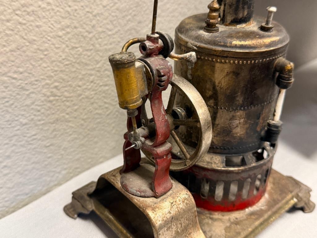 EARLY 1900'S WEEDEN MANUFACTURING CO. REVERSIBLE VERTICAL STEAM ENGINE TOY - 4