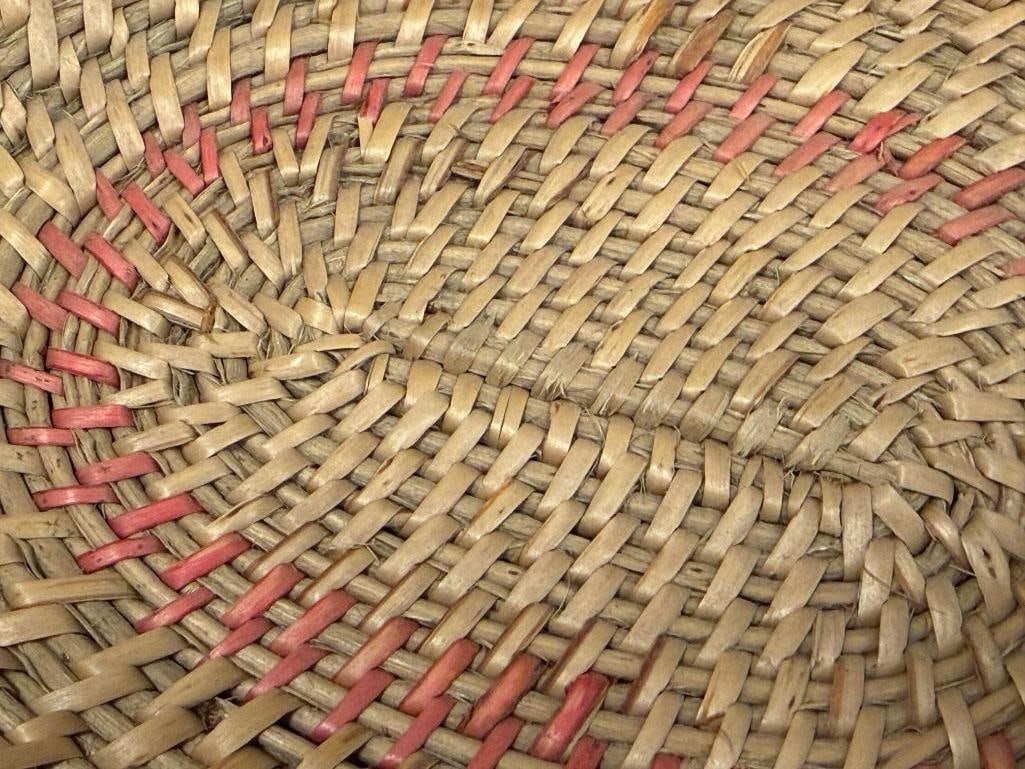 EARLY 20TH CENTURY NATIVE AMERICAN BASKET - 9