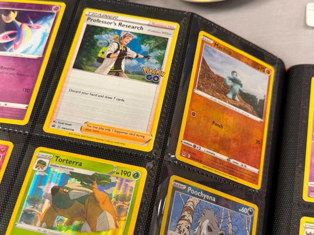 2014-2023 POKEMON TRADING CARDS ALL HOLOGRAM / FOIL CARDS TOTAL OF 218 CARDS - 19