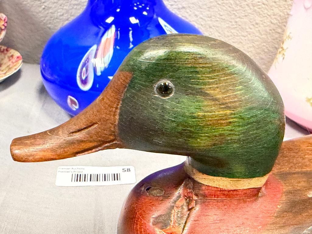 VINTAGE TOM TABER HAND CARVED WOODEN DUCK DECOY WITH GLASS EYES AND PAINTED FEATURES - 3