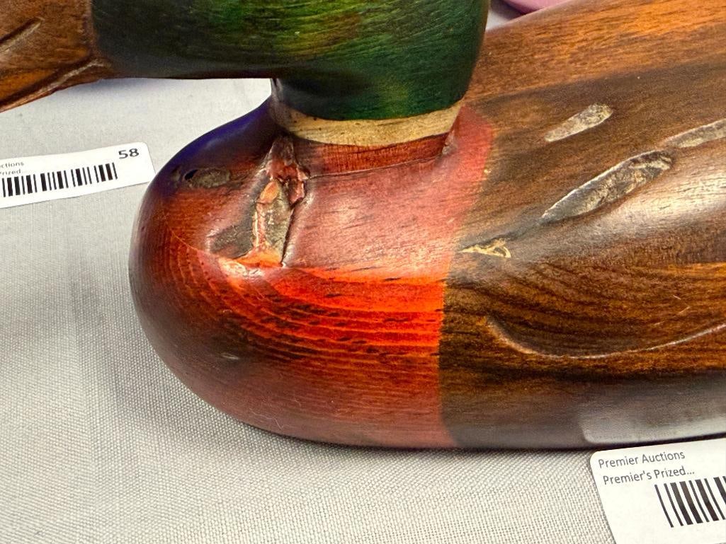 VINTAGE TOM TABER HAND CARVED WOODEN DUCK DECOY WITH GLASS EYES AND PAINTED FEATURES - 4