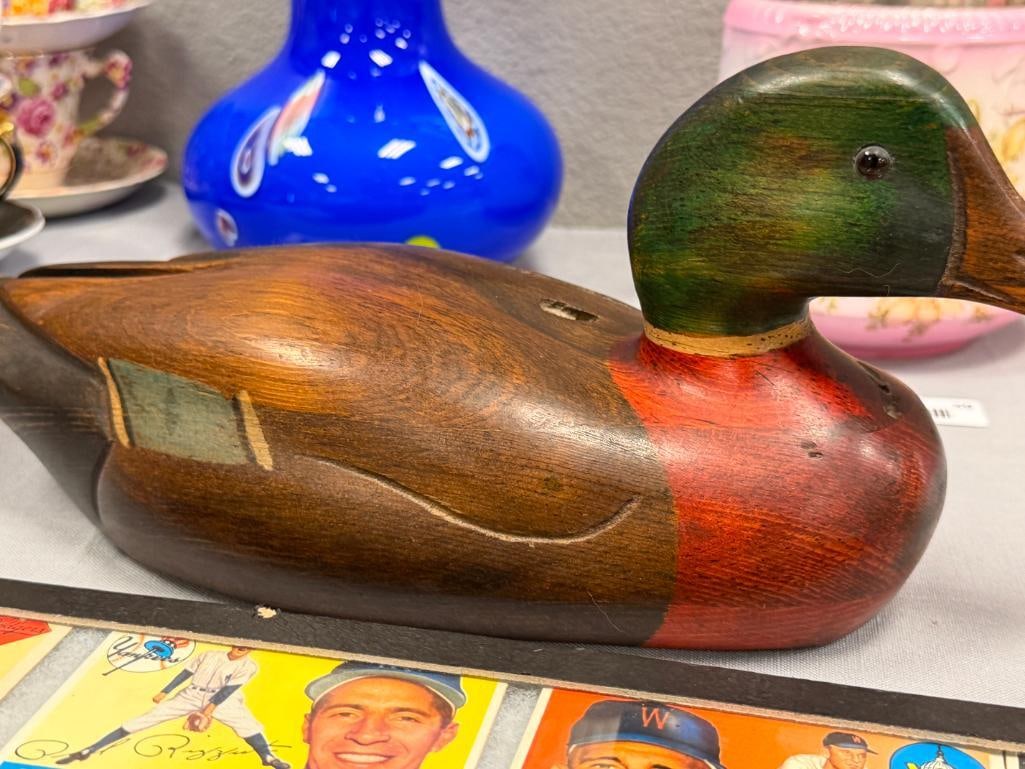 VINTAGE TOM TABER HAND CARVED WOODEN DUCK DECOY WITH GLASS EYES AND PAINTED FEATURES - 7