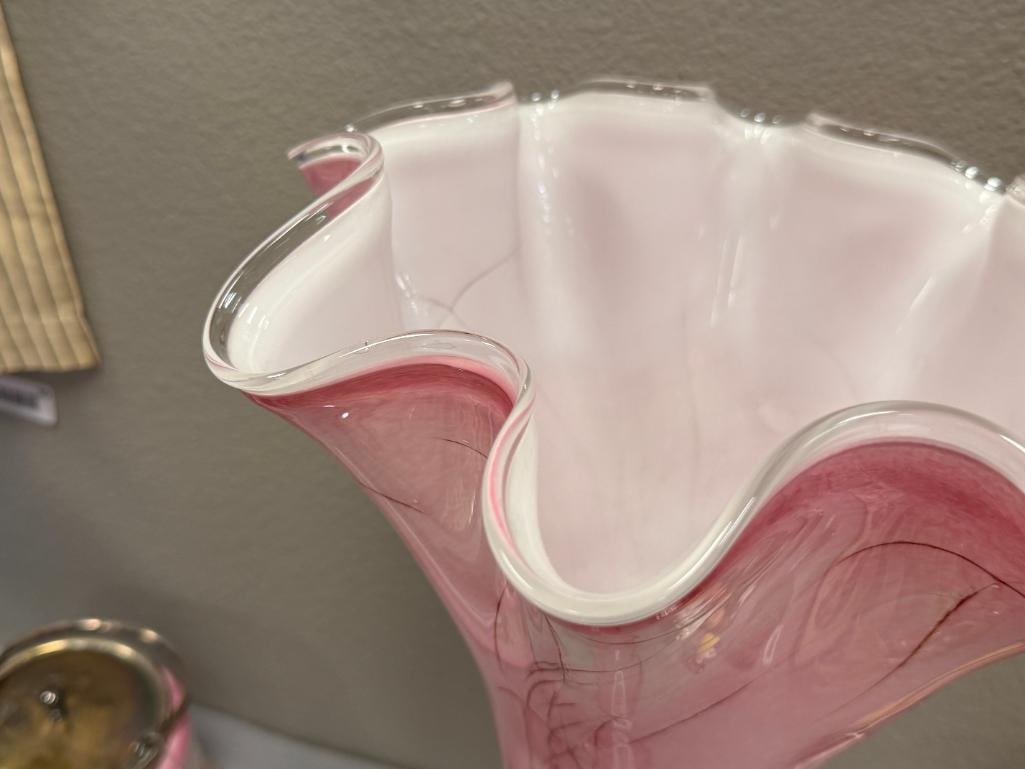 TALL PINK AND WHITE TRANSLUCENT ART GLASS VASE WITH RUFFLED RIM - 3