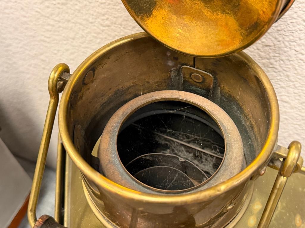 VINTAGE NAUTICAL BRASS SHIP LANTERN CONVERTED TO ELECTRIC - 10