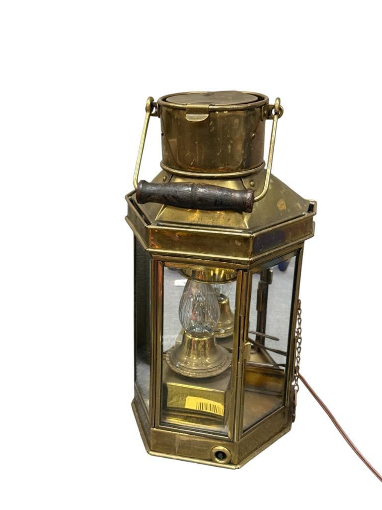 VINTAGE NAUTICAL BRASS SHIP LANTERN CONVERTED TO ELECTRIC (1 of 15)
