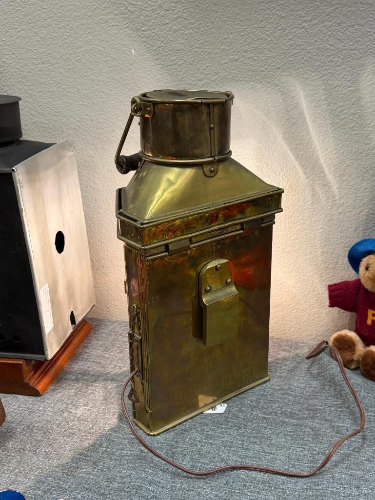 VINTAGE NAUTICAL BRASS SHIP LANTERN CONVERTED TO ELECTRIC - 3