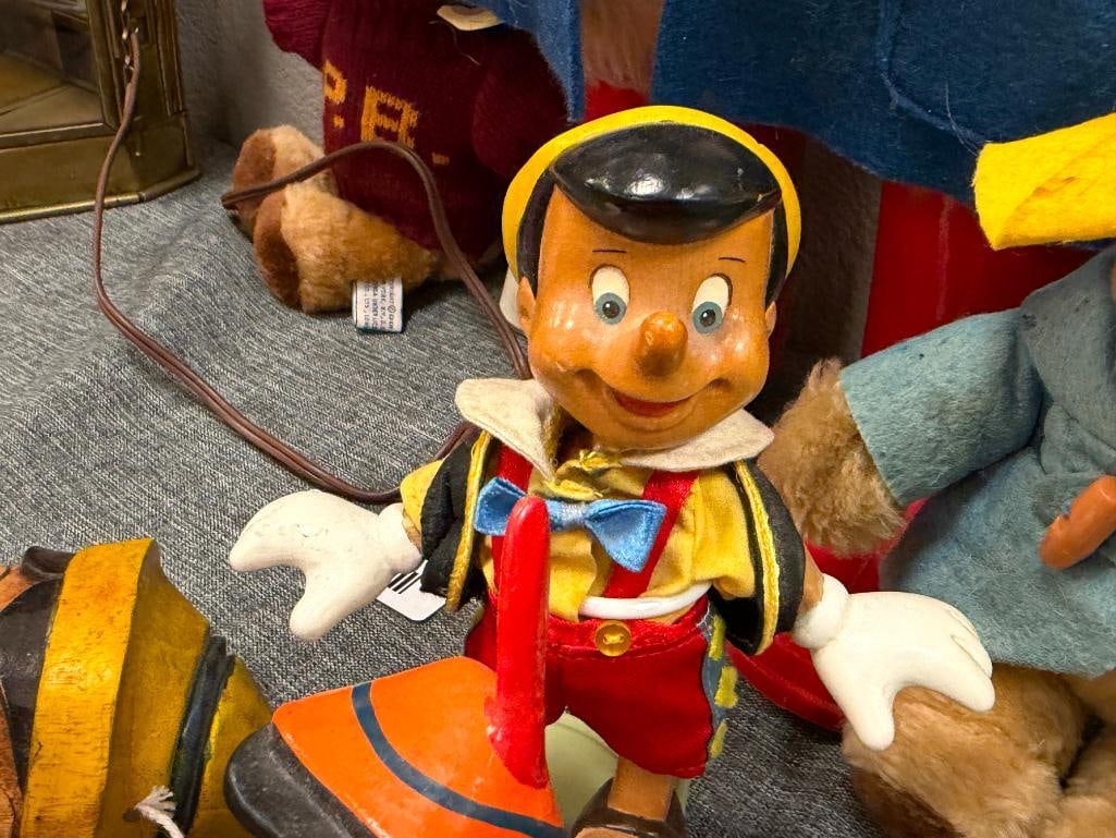 FIVE VINTAGE DISNEY PINOCCHIO WOODEN DOLLS, FIGURINES, AND MARIONETTE PUPPETS - 2