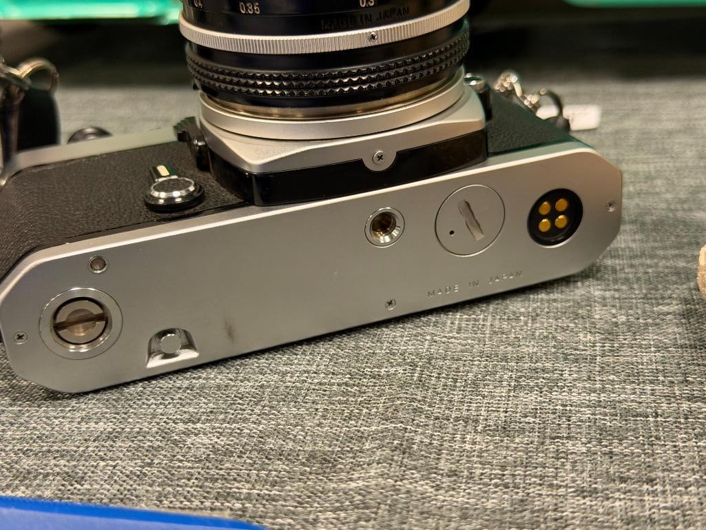 VINTAGE NIKON FE 35MM FILM CAMERA BODIES WITH NIKON MICRO - NIKKOR 55MM LENS - 9