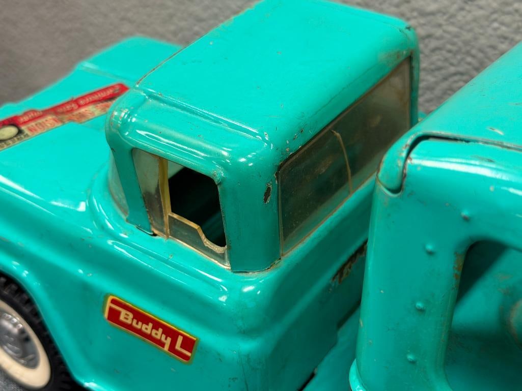 VINTAGE 1960'S BUDDY ; PRESSED STEEL AUTO TRANSPORTER CAR CARRIER WITH FRONT SPRING SUSPENSION - 13