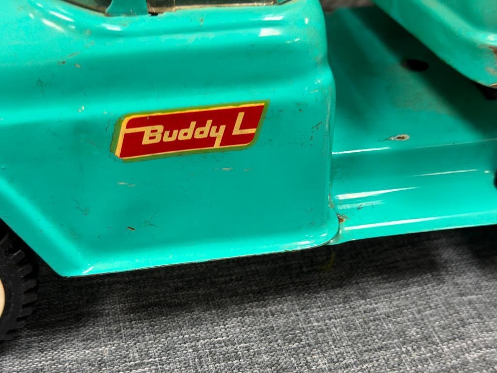 VINTAGE 1960'S BUDDY ; PRESSED STEEL AUTO TRANSPORTER CAR CARRIER WITH FRONT SPRING SUSPENSION - 3