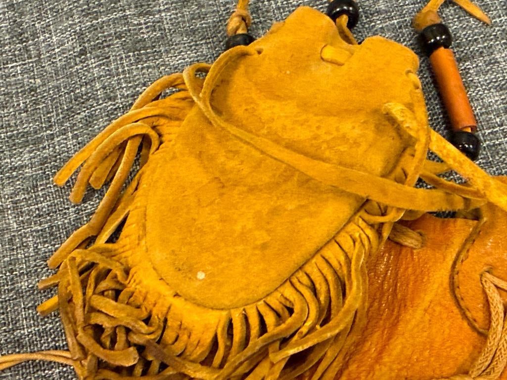 FOUR VINTAGE LEATHER POUCHES, COIN BAGS, AND NATIVE AMERICAN LEATHER MEDICINE POUCH - 6