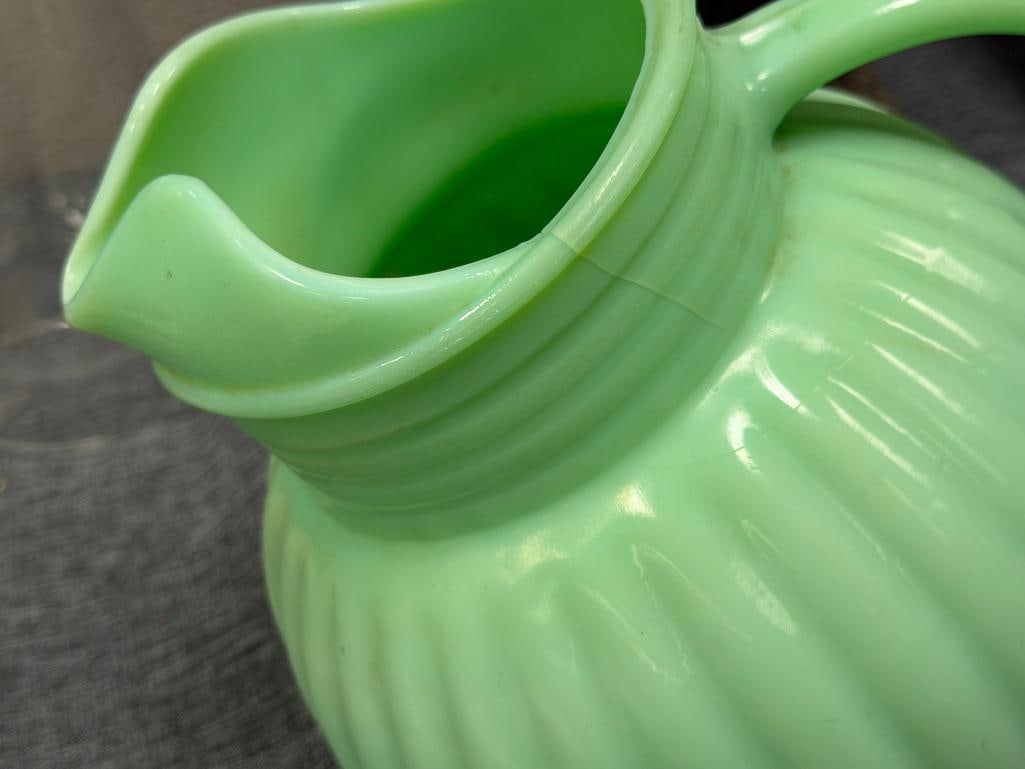 VINTAGE GIBSON JADEITE BALL SHAPPED RIBBED TILT PITCHER - 3