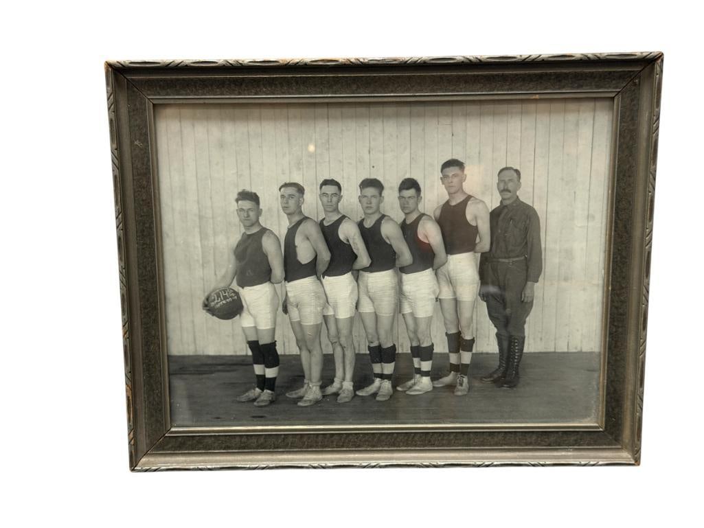 CIRCA 1920'S 214TH SQUADRON US ARMY PARK FIELD BASKETBALL TEAM BLACK AND WHITE PHOTOGRAPH (1 of 6)