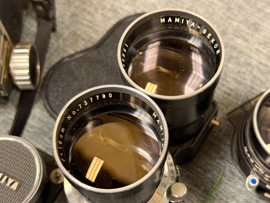 VINTAGE MAMIYA C33 TWIN LENS TLR MEDIUM FORMAT CAMERA 6X6 WITH EXTRA LENSES CIRCA 1960'S - 13