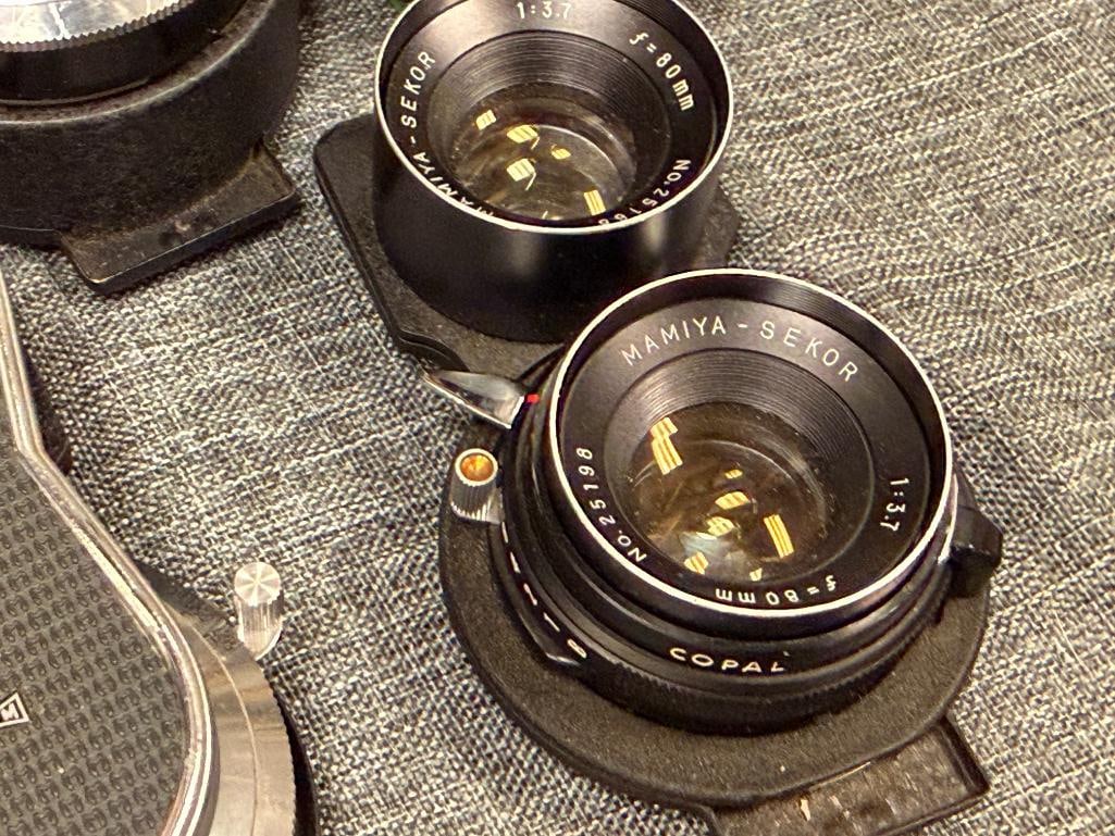 VINTAGE MAMIYA C33 TWIN LENS TLR MEDIUM FORMAT CAMERA 6X6 WITH EXTRA LENSES CIRCA 1960'S - 7