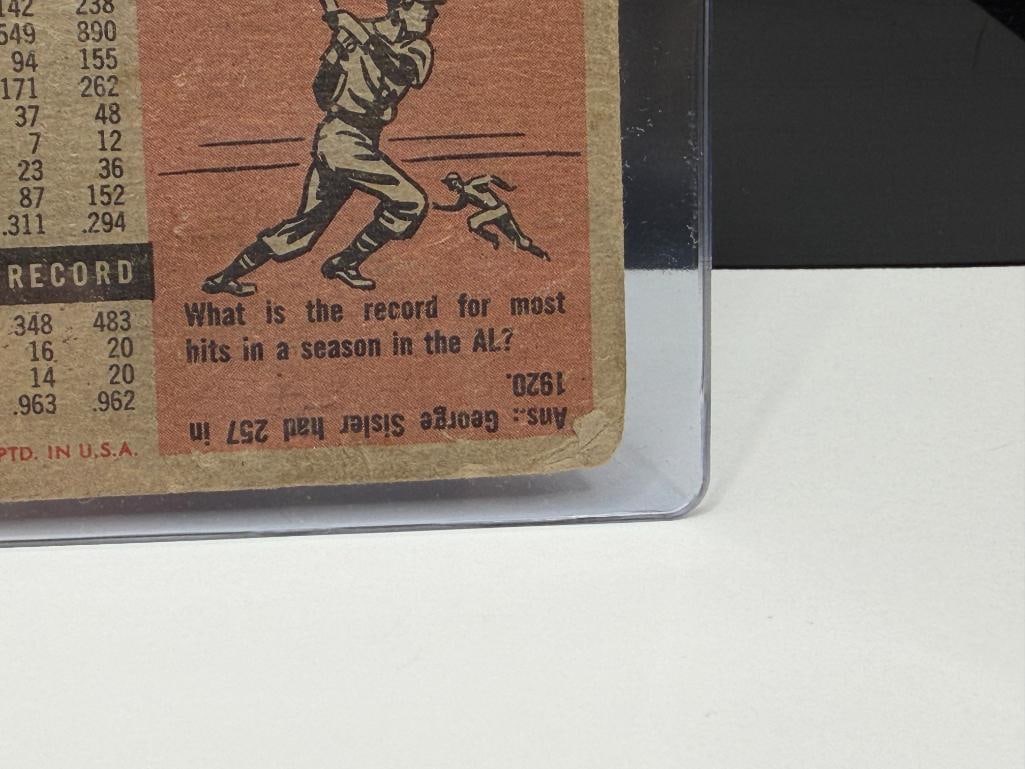1953 TOPPS #82 MICKEY MANTLE BASEBALL CARD - 11