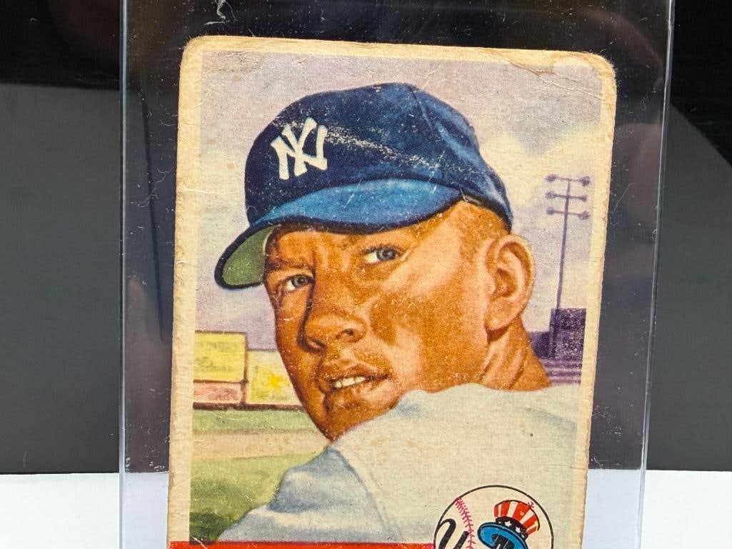 1953 TOPPS #82 MICKEY MANTLE BASEBALL CARD - 2