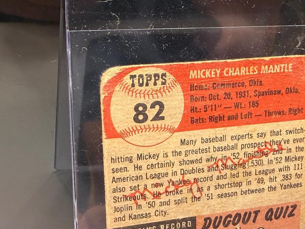 1953 TOPPS #82 MICKEY MANTLE BASEBALL CARD - 8