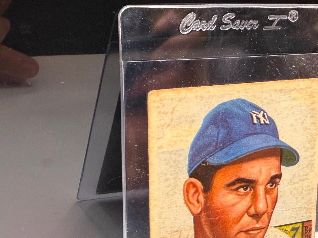 1953 TOPPS #104 YOGI BERRA BASEBALL CARD - 6