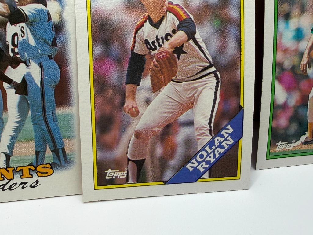 1988 TOPPS BASEBALL CARD COMPLETE SET FEATURING NOLAN RYAN, TOM GLAVINE MARK MCGWIRE, AND MORE - 4
