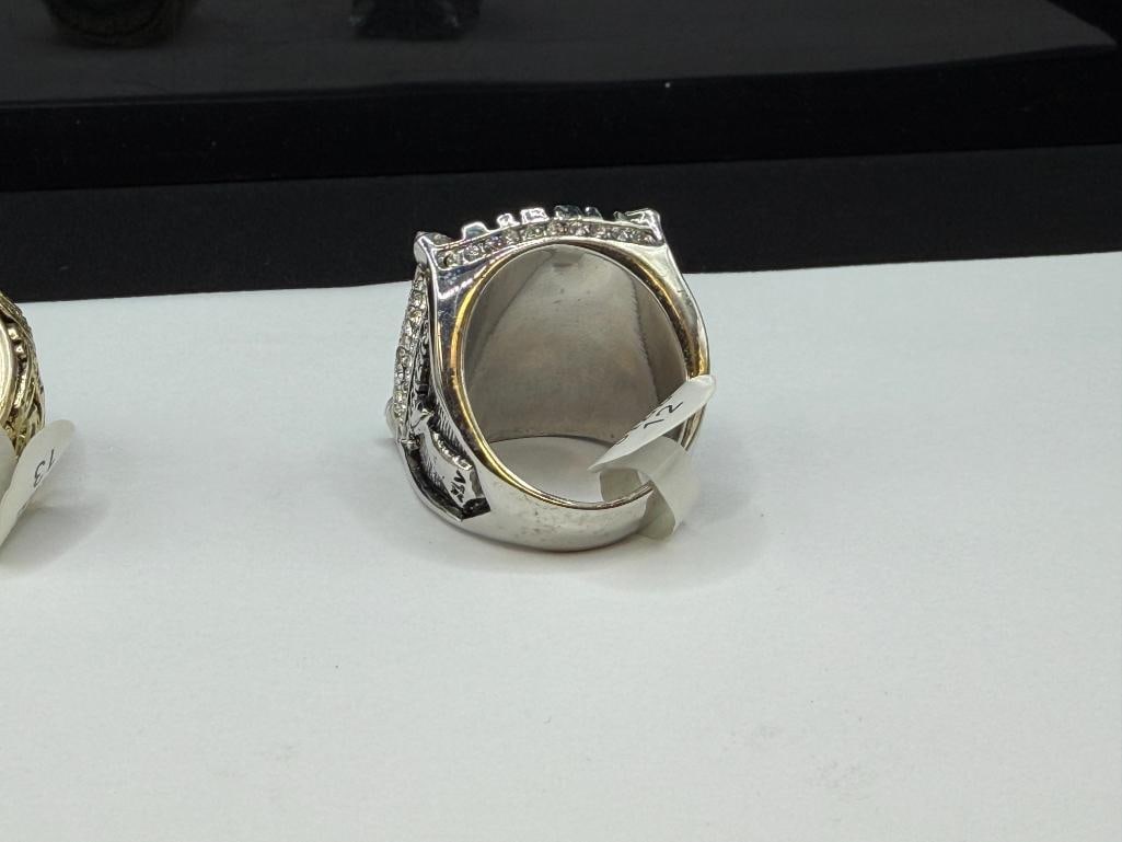 TWO GREEN BAY PACKERS NFL SUPER BOWL REPLICA RINGS INCLUDING BART STARR AND AARON RODGERS - 10
