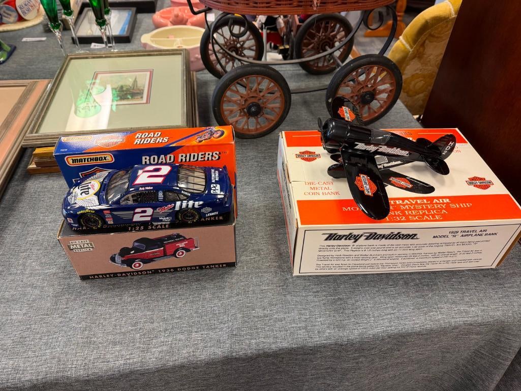 ASSORTED HARLEY-DAVIDSON THEMED DIE CAST CARS AND PLANE - 2
